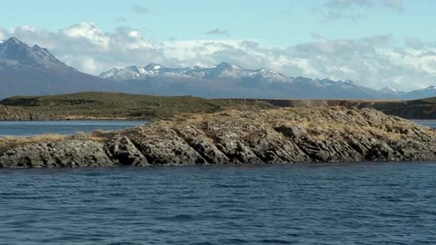 Sea ​​and mountains Stock Footage 81421782