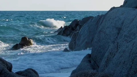 Sea and rocks Stockbeeldmateriaal 78647541