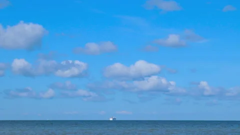 Sea and sky Stock Footage 86529461