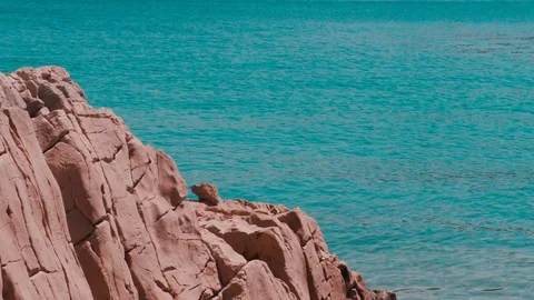 Sea behind the rock Video stock 91283190