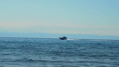 Sea boat Vídeos de archivo 134333401