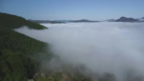 Sea of clouds in Baztan Vídeos de archivo 194501736