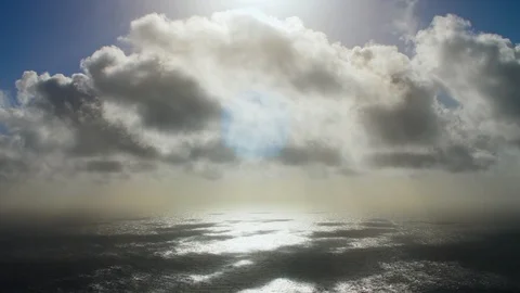 Sea with clouds Stockbeeldmateriaal 100394145