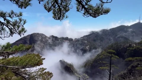 Sea of Clouds Time Lapse at Mount Huangshan Anhui Stock-Footage 334728580
