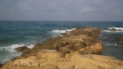 The sea coast with waves Stock Footage 92751591