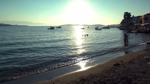 Sea ​​in the evening sun Vídeos de archivo 125631335