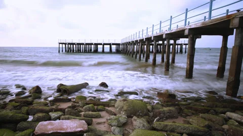 Sea with jetty 库存影片 34901204