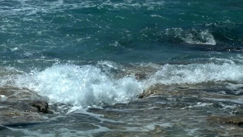 Sea, rocks, summer. Stockbeeldmateriaal 75933980