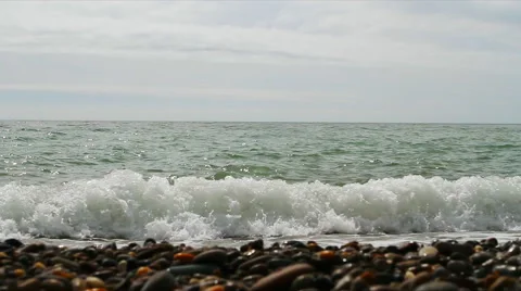 Sea shore with waves frontally Stock Footage 52892090