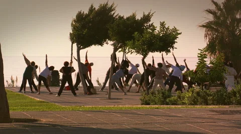 Sea side exercise class Vidéo 43378556