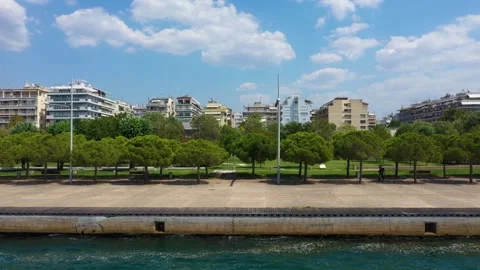 Sea Side stroll with drone Vídeo Stock 139760269