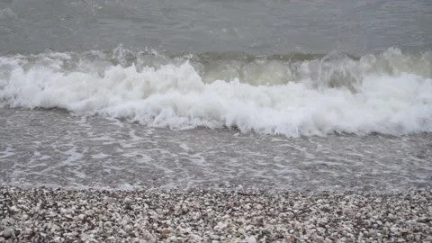 Sea surf at beach Vidéo 141933134