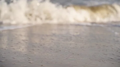 Sea surf, foamy waves breaking on the sandy shore on summer. Aesthetic seascape Stock-Footage 252813255