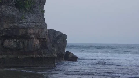 Sea view from the cliff 動画素材 341089611