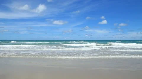Sea wave and beach Video stock 20994768