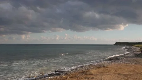 Sea wave in the evening. Waves in the Mediterranean. Stock-Footage 171869710