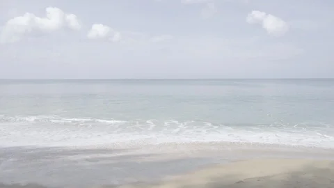 Sea wave with foam Stock-Footage 92105697