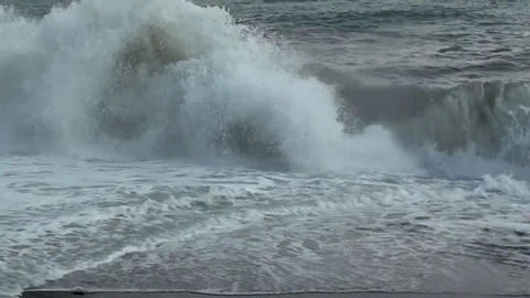 Sea wave on the shore Video stock 70299983