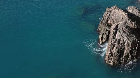 Sea waves and rock Stock Footage 143806019