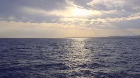 The sea waves on the background of the sunset. Wide angle. Real time capture Stock-Footage 72240520