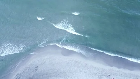 Sea waves at the beach 库存影片 137911968