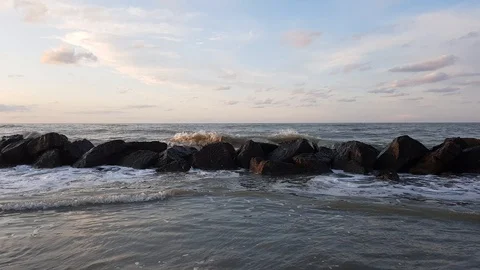 Sea waves break 스톡 동영상 114232137