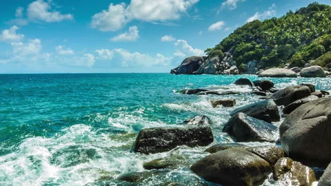 Sea waves breaking on the rocks Stock Footage 198431399