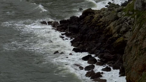 Sea waves breaks on rocks. Irish sea. Super Slow motion 4K Vidéo 330869930