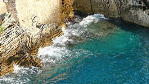 Sea Waves in Close Up in Slow Motion Stock-Footage 80669568