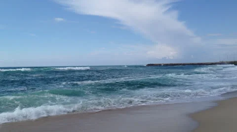 Sea ​​waves Stock Footage 24672211