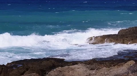 Sea waves Video stock 67879111