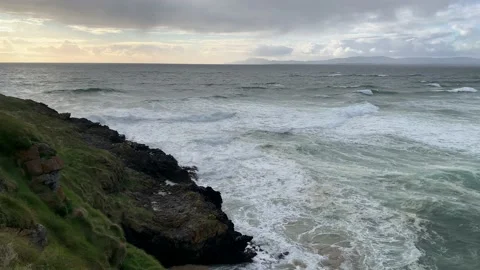 Sea Waves 動画素材 194111345