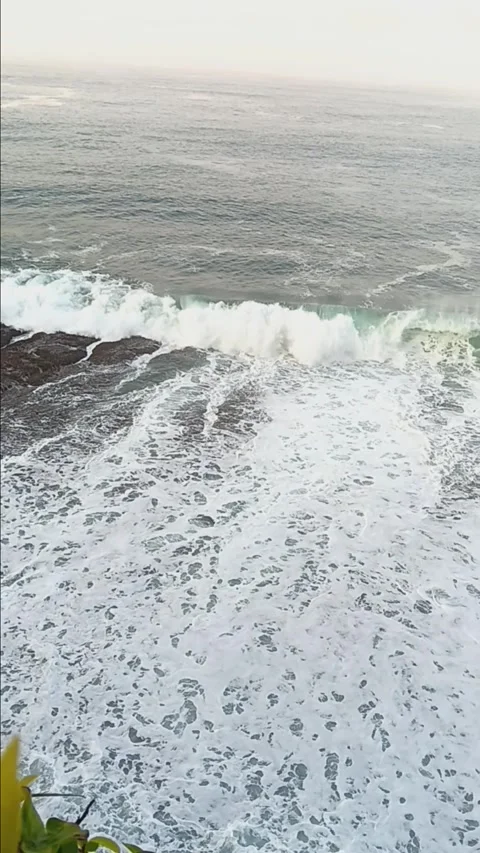 Sea ​​waves Stock Footage 284912064