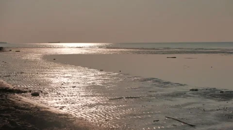 Sea Waves over Sand Beach Видео 61611739