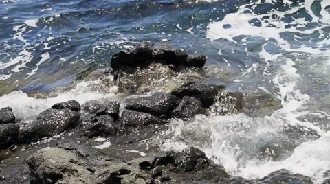 Sea ​​waves on the shoreline 스톡 동영상 31219202