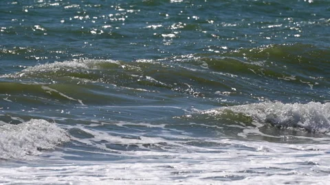 SEA WAVES SLOW MOTION Stock-Footage 250353506