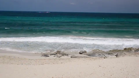 Sea waves splashing sandy beach at Formentera. Video stock 152685347