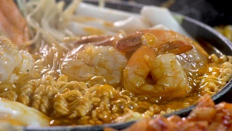 Seafood hot pot Vídeo Stock 96604224