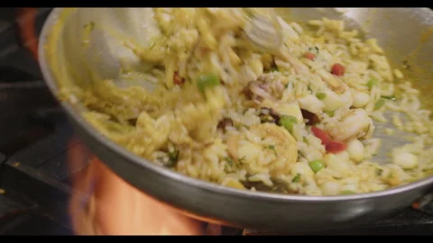 Seafood Rice Preparation – Step-by-Step Cooking Video Video stock 291197720