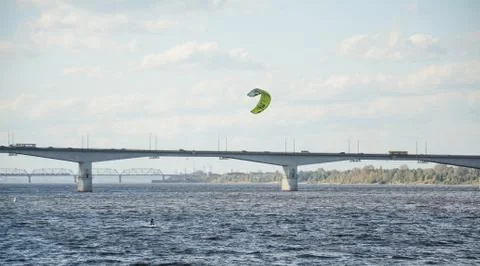 The seagull is flying over the river Foto stock