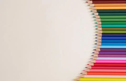 Seamless horizontal pattern Colored pencils arranged in a wave with copy spac 스톡 사진