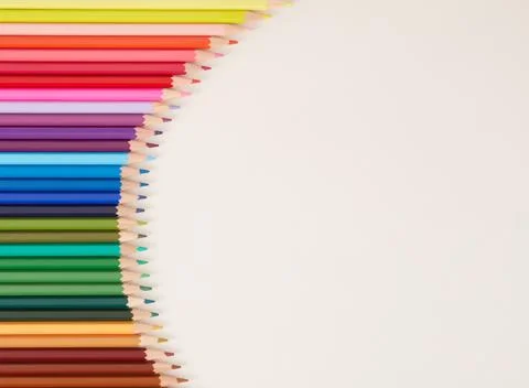 Seamless horizontal pattern Colored pencils arranged in a wave with copy spac 스톡 사진