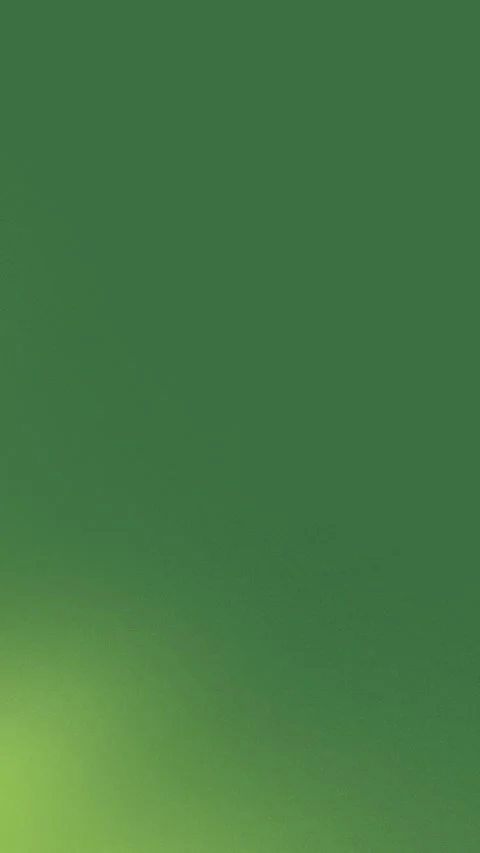 Seamless loop background in 4K. Smooth green gradient texture with subtle grain, Видео 309956375