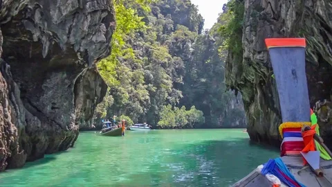 Seamless loop - Maya Bay, Koh Phi Phi island in Thailand Video stock 73230088