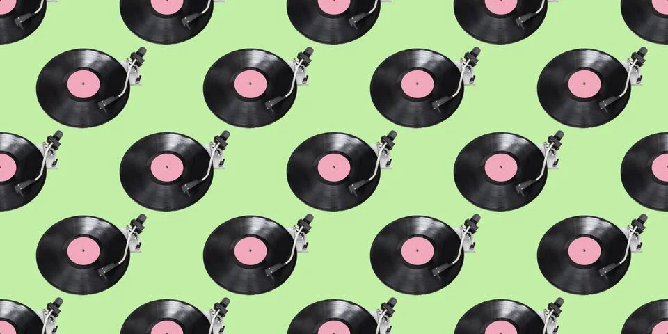 Seamless pattern. Abstract record player part isolated on green background Foto stock