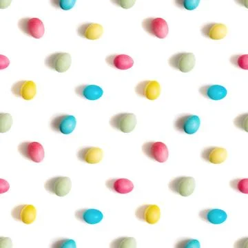 Seamless pattern with colorful painted eggs isolated on a white background Foto stock