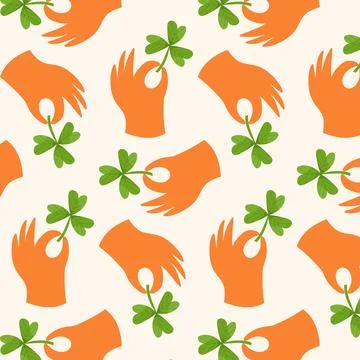 Seamless pattern with hands holding a four leaf clover. Illustrazione stock