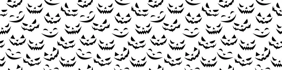 Seamless pattern of smiling faces ghosts in flat style. Vector Halloween's te Illustrazione stock