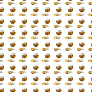 Seamless pattern of whiskey and citrus glass on white background Foto stock
