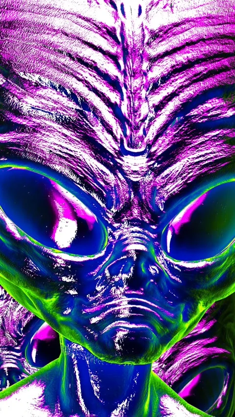 Seamless vertical video loopable animation of futuristic walking glass aliens Video stock 319417163